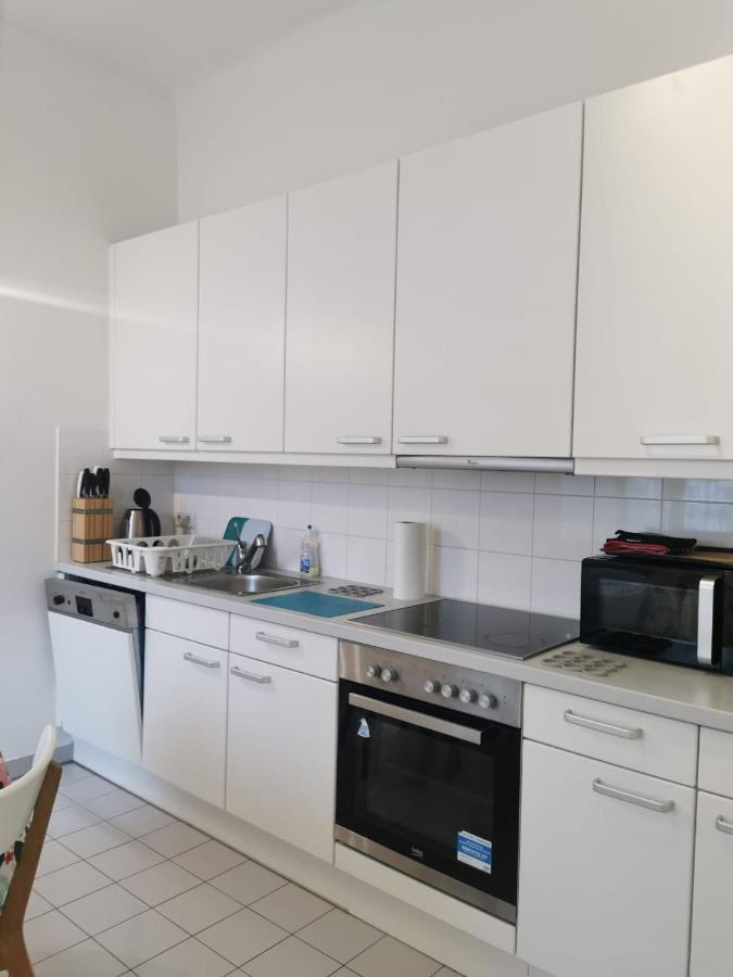 Central Mariahilfer Apartment 4 Min To The City Shopping Center And Schoenbrunn Palace Wina Bagian luar foto