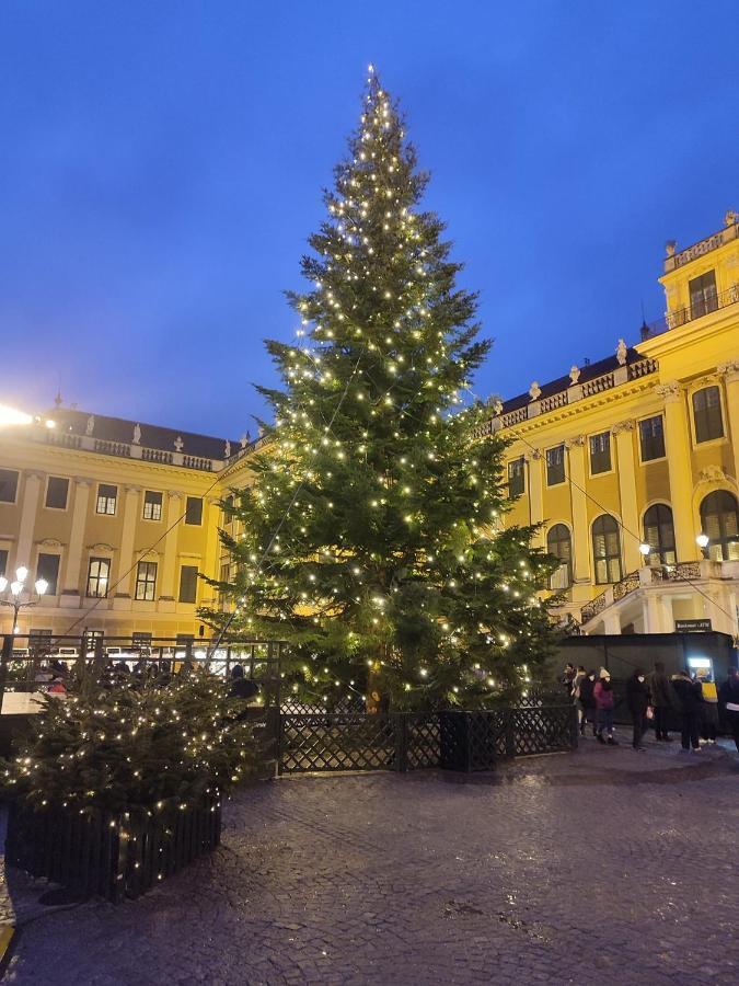 Central Mariahilfer Apartment 4 Min To The City Shopping Center And Schoenbrunn Palace Wina Bagian luar foto