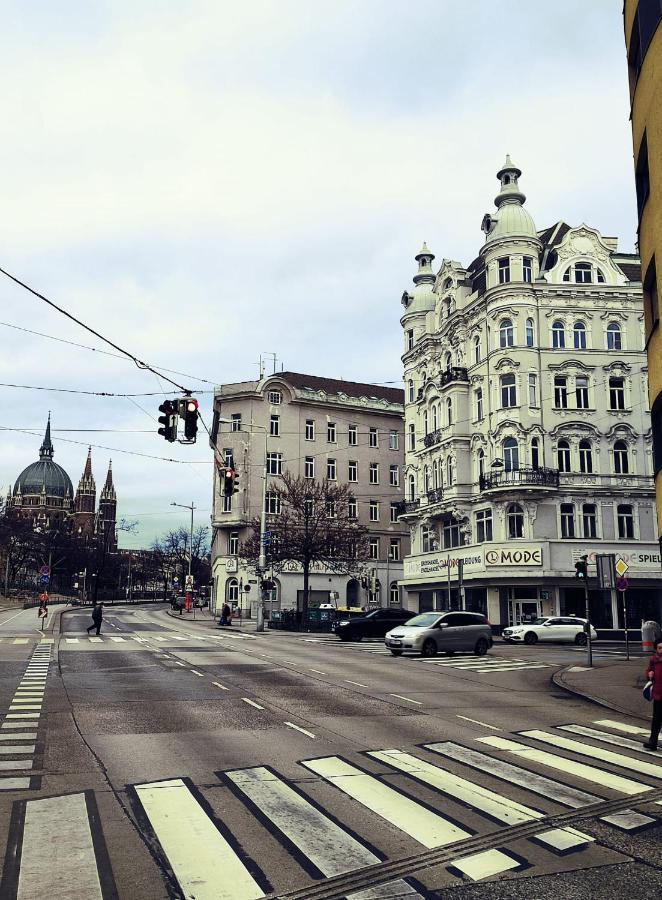 Central Mariahilfer Apartment 4 Min To The City Shopping Center And Schoenbrunn Palace Wina Bagian luar foto